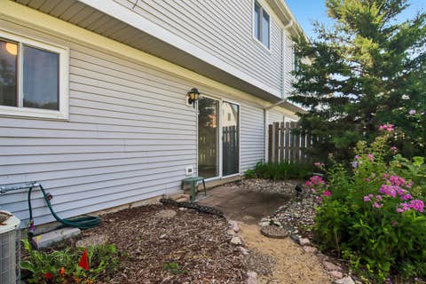 Tiny photo for 45 Willow Circle, Cary, IL 60013 (MLS # 12736094)