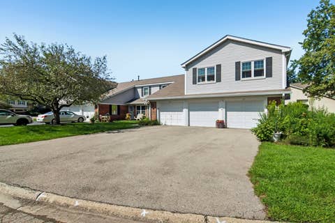 Tiny photo for 45 Willow Circle, Cary, IL 60013 (MLS # 12736094)