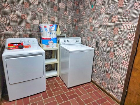 Tiny photo for 1022 Grouse Lane, Louisville, IL 62858 (MLS # 12593382)