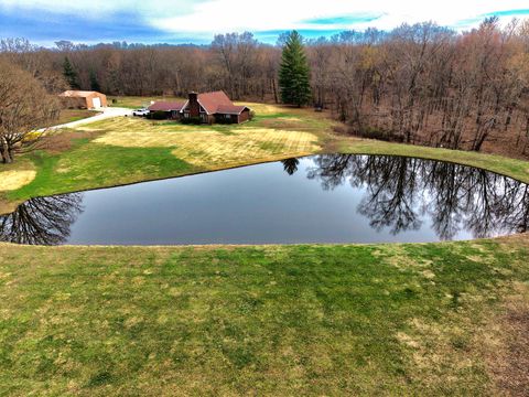 Photo of 1022 Grouse Lane, Louisville, IL 62858 (MLS # 12593382)