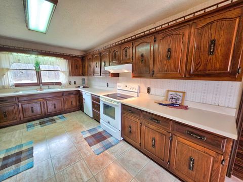 Tiny photo for 1022 Grouse Lane, Louisville, IL 62858 (MLS # 12593382)