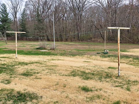 Tiny photo for 1022 Grouse Lane, Louisville, IL 62858 (MLS # 12593382)