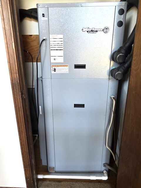 Tiny photo for 1022 Grouse Lane, Louisville, IL 62858 (MLS # 12593382)