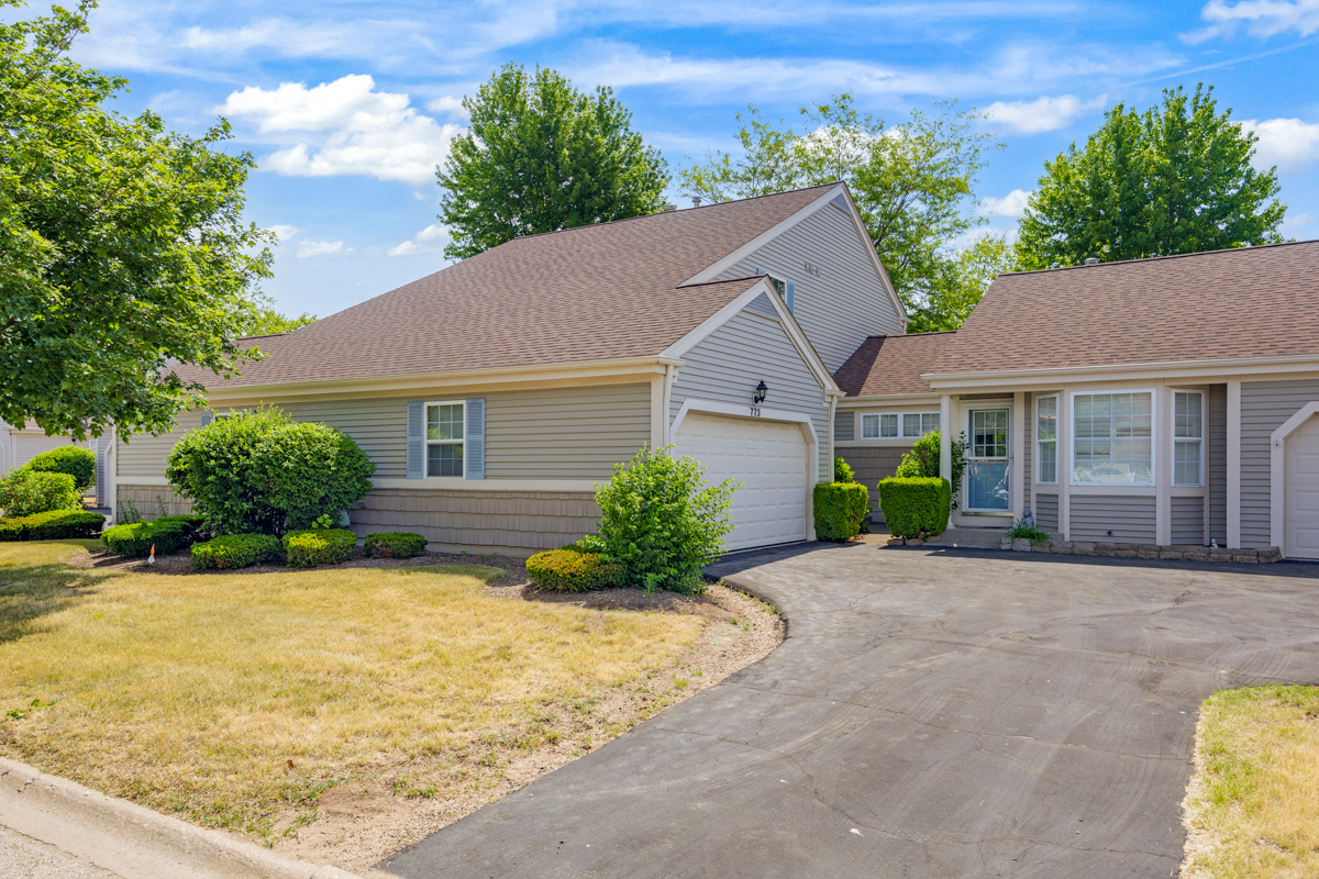 773 Village Circle