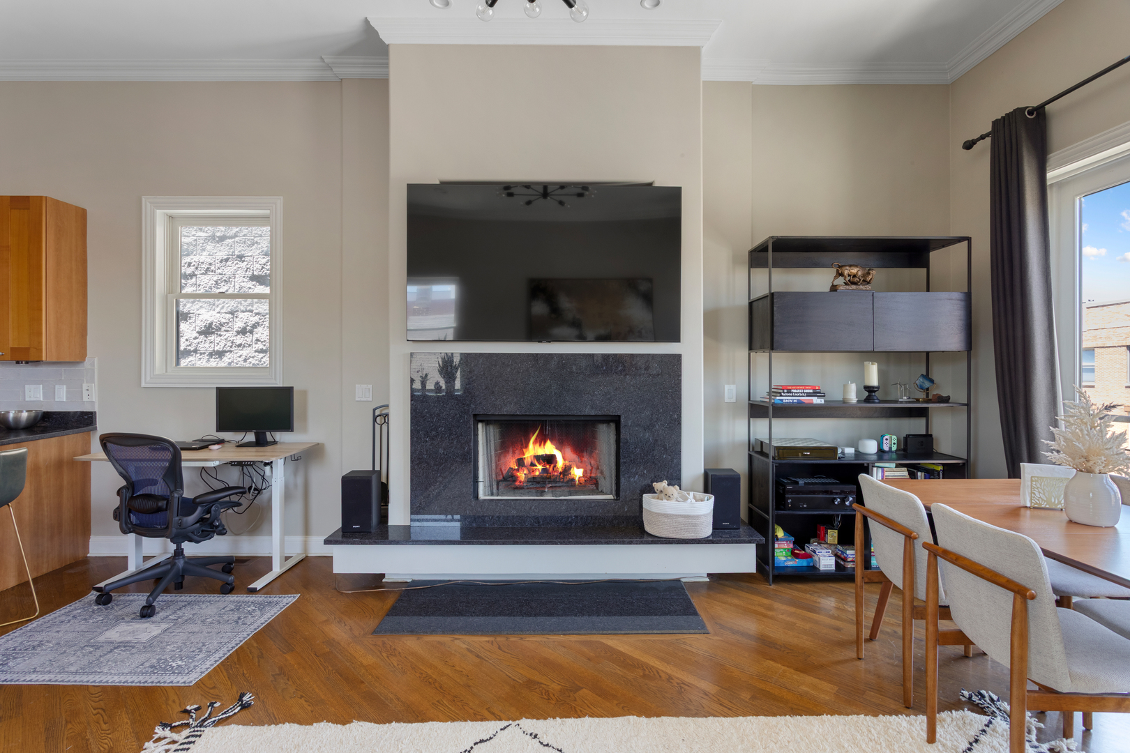 2449 W AUGUSTA Boulevard 3