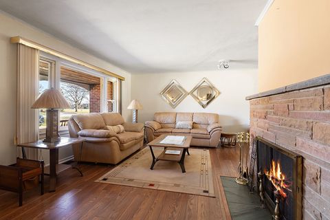 Tiny photo for 1750 Potter Road, Park Ridge, IL 60068 (MLS # 12603458)