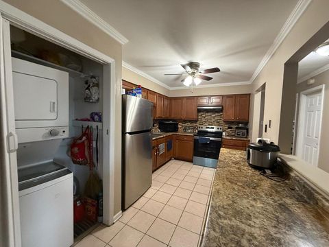 Tiny photo for 139 W Elk Trail #239, Carol Stream, IL 60188 (MLS # 12589905)