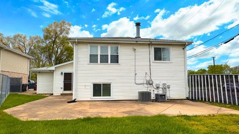 Tiny photo for 1204 E 154th Street, South Holland, IL 60473 (MLS # 12488053)