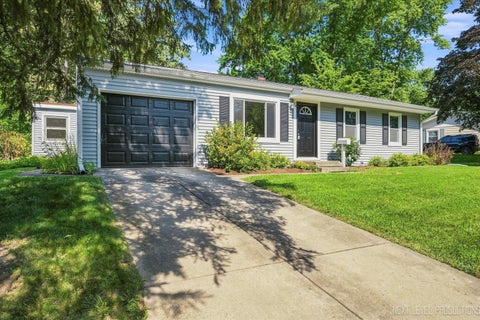 Photo of 106 Ridge Lane, Geneva, IL 60134 (MLS # 12774026)
