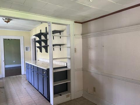 Tiny photo for 808 W College Street, Carbondale, IL 62901 (MLS # 12733584)