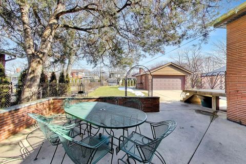 Tiny photo for 1507 Clinton Place, River Forest, IL 60305 (MLS # 12571027)