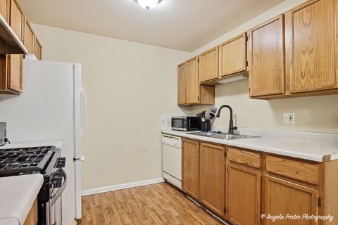 Tiny photo for 1152 N Red Oak Circle #1, Round Lake Beach, IL 60073 (MLS # 12635340)