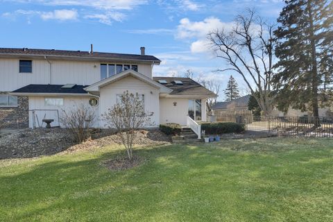 Tiny photo for 14000 108th Avenue, Orland Park, IL 60467 (MLS # 12545269)