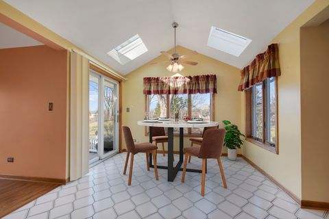 Tiny photo for 14000 108th Avenue, Orland Park, IL 60467 (MLS # 12545269)