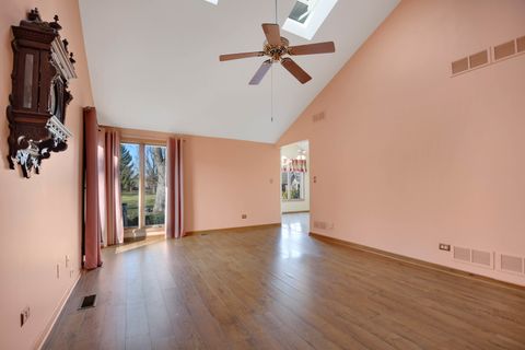 Tiny photo for 14000 108th Avenue, Orland Park, IL 60467 (MLS # 12545269)