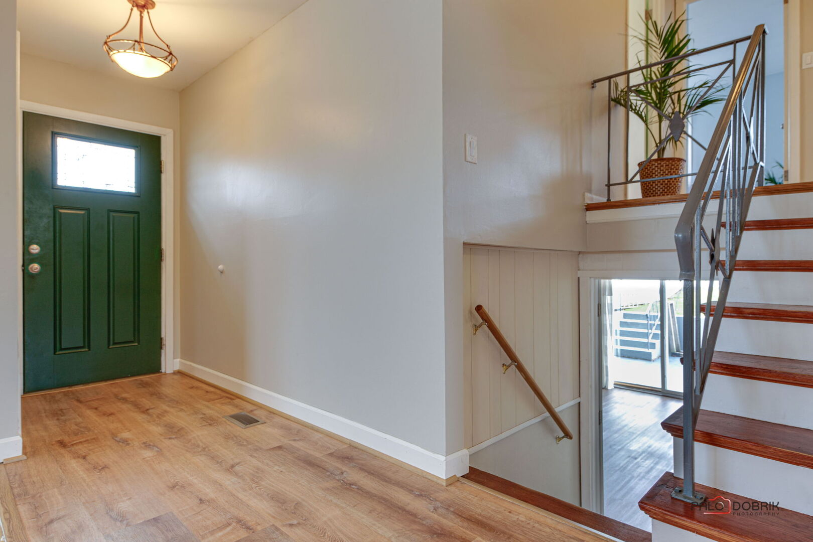 901 E Alder Lane