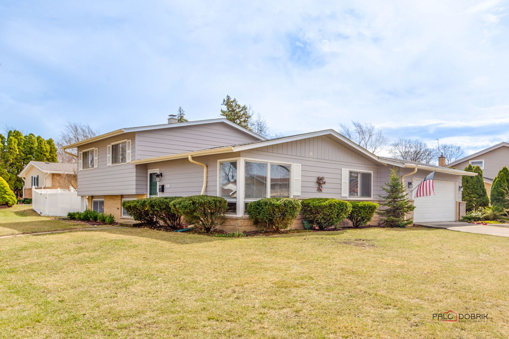901 E Alder Lane