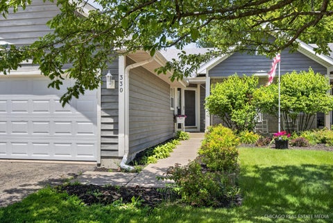 Tiny photo for 330 W Amie Avenue, Hinckley, IL 60520 (MLS # 12686564)