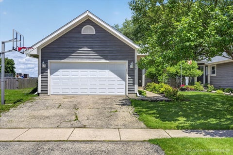 Tiny photo for 330 W Amie Avenue, Hinckley, IL 60520 (MLS # 12686564)