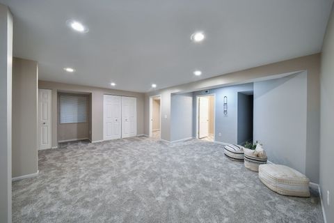 Tiny photo for 350 Normandie Drive, Sugar Grove, IL 60554 (MLS # 12607100)