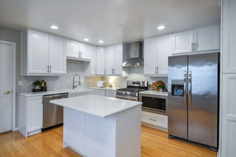 Tiny photo for 350 Normandie Drive, Sugar Grove, IL 60554 (MLS # 12607100)