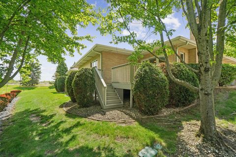 Tiny photo for 10814 Pamela Lane, Orland Park, IL 60467 (MLS # 12642479)