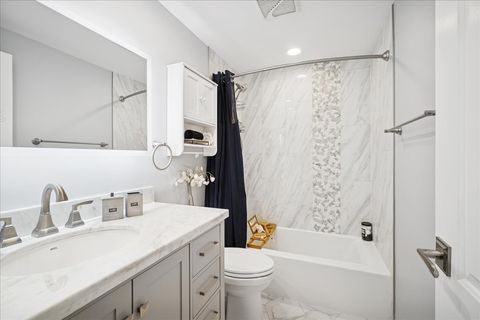 Tiny photo for 711 Carriage Hill Drive, Glenview, IL 60025 (MLS # 12512397)