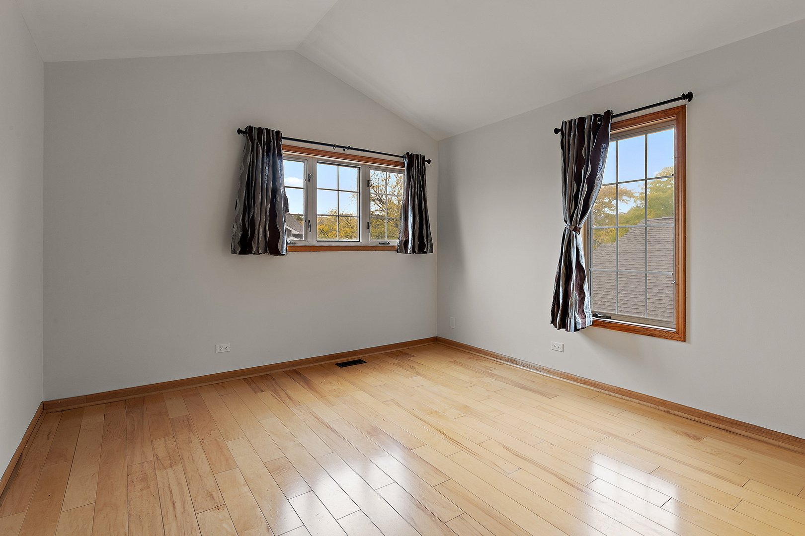 1134 S Parkside Drive