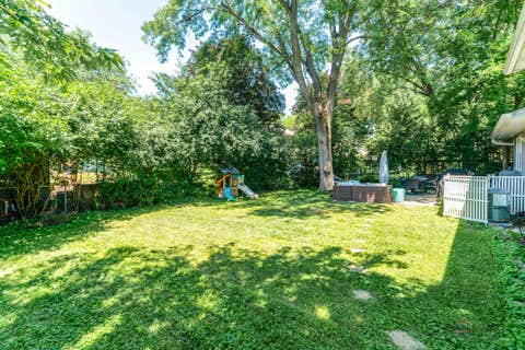 Tiny photo for 6 S DEERPATH Drive, Vernon Hills, IL 60061 (MLS # 12737015)