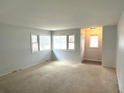 Tiny photo for 1388 GARDINA VISTA, Crystal Lake, IL 60014 (MLS # 12526195)