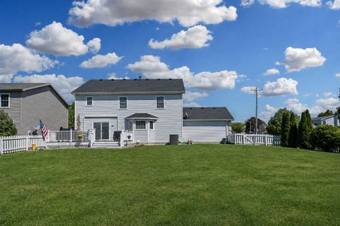 Tiny photo for 2 Bandecon Way, Bloomington, IL 61704 (MLS # 12632510)