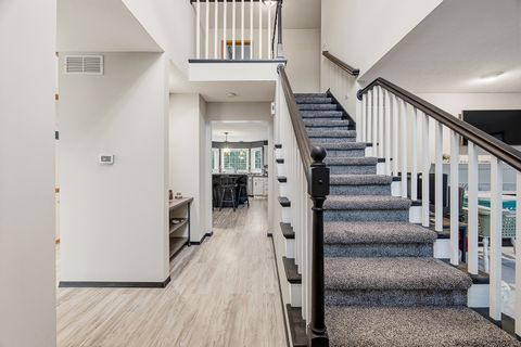 Tiny photo for 2 Bandecon Way, Bloomington, IL 61704 (MLS # 12632510)