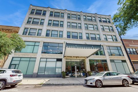 Photo of 4715 N Racine Avenue #305, Chicago, IL 60640 (MLS # 12435594) Photo of 4715 N Racine Avenue #305, Chicago, IL 60640 (MLS # 12435594)