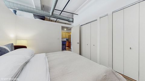 Tiny photo for 4715 N Racine Avenue #305, Chicago, IL 60640 (MLS # 12435594)