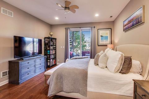 Tiny photo for 911 N Wood Street #2, Chicago, IL 60622 (MLS # 12514685)