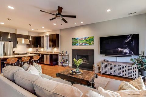 Tiny photo for 911 N Wood Street #2, Chicago, IL 60622 (MLS # 12514685)