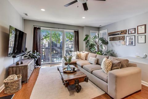 Tiny photo for 911 N Wood Street #2, Chicago, IL 60622 (MLS # 12514685)