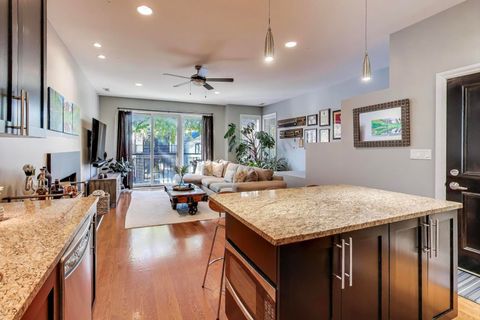 Tiny photo for 911 N Wood Street #2, Chicago, IL 60622 (MLS # 12514685)