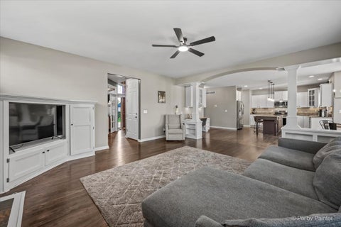 Tiny photo for 422 Maple Leaf Lane, Poplar Grove, IL 61065 (MLS # 12792357)