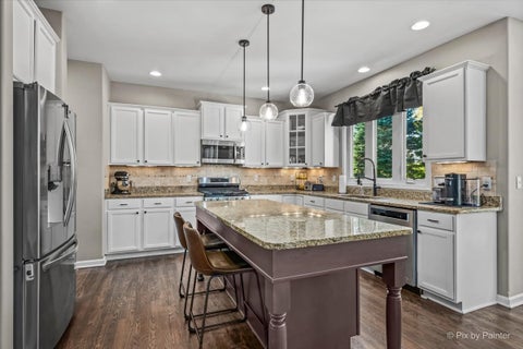 Tiny photo for 422 Maple Leaf Lane, Poplar Grove, IL 61065 (MLS # 12792357)