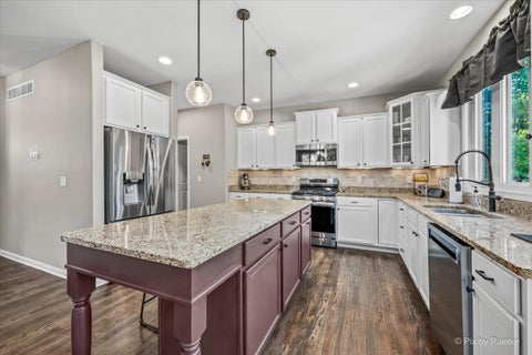 Tiny photo for 422 Maple Leaf Lane, Poplar Grove, IL 61065 (MLS # 12792357)