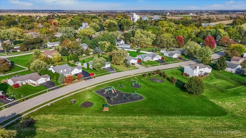 Tiny photo for 422 Maple Leaf Lane, Poplar Grove, IL 61065 (MLS # 12792357)