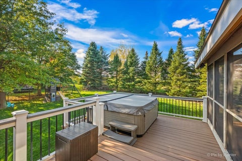 Tiny photo for 422 Maple Leaf Lane, Poplar Grove, IL 61065 (MLS # 12792357)