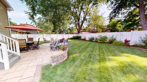 Tiny photo for 1201 S 10th Street, St. Charles, IL 60174 (MLS # 12694618)