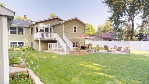 Tiny photo for 1201 S 10th Street, St. Charles, IL 60174 (MLS # 12694618)