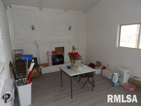 Tiny photo for 1101 S MCKINLEY Street, Harrisburg, IL 62946 (MLS # EB460258)