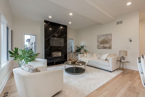 Tiny photo for 6723 N HARDING Avenue, Lincolnwood, IL 60712 (MLS # 12731595)