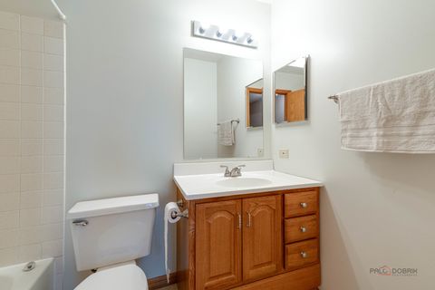 Tiny photo for 515 Southwood Circle, Streamwood, IL 60107 (MLS # 12464049)