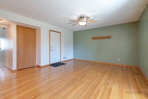 Tiny photo for 515 Southwood Circle, Streamwood, IL 60107 (MLS # 12464049)