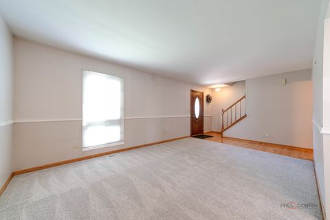 Tiny photo for 515 Southwood Circle, Streamwood, IL 60107 (MLS # 12464049)